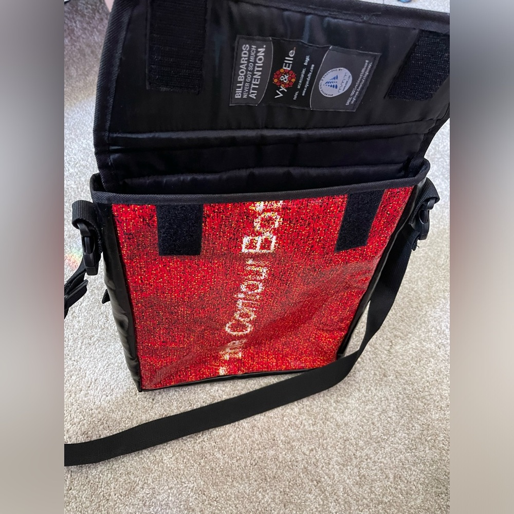 New never used Vy & Elle Messenger Bag.